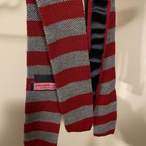 Vineyard Vines knit tie
